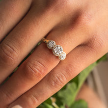 Load image into Gallery viewer, 9ct Yellow Gold 0.45 Carat Luminesce Laboratory Grown Diamond Ring