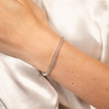 Load image into Gallery viewer, Luminesce Lab Grown 1.10 Carat Diamond Bracelet in 9ct White Gold