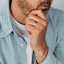 Load image into Gallery viewer, Luminesce Lab Grown Gents Ring in 9ct Yellow Gold