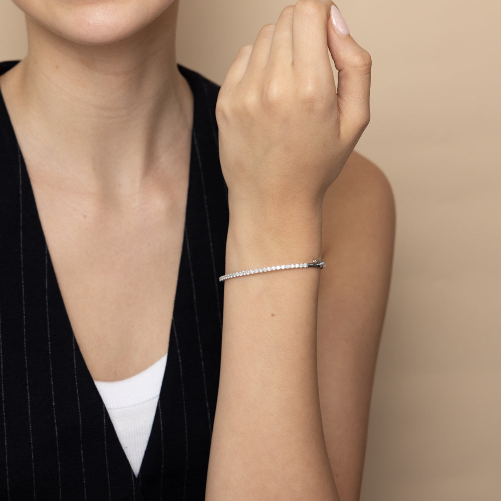 Luminesce Lab Grown 1.5 Carats Diamond Bangle in Sterling Silver