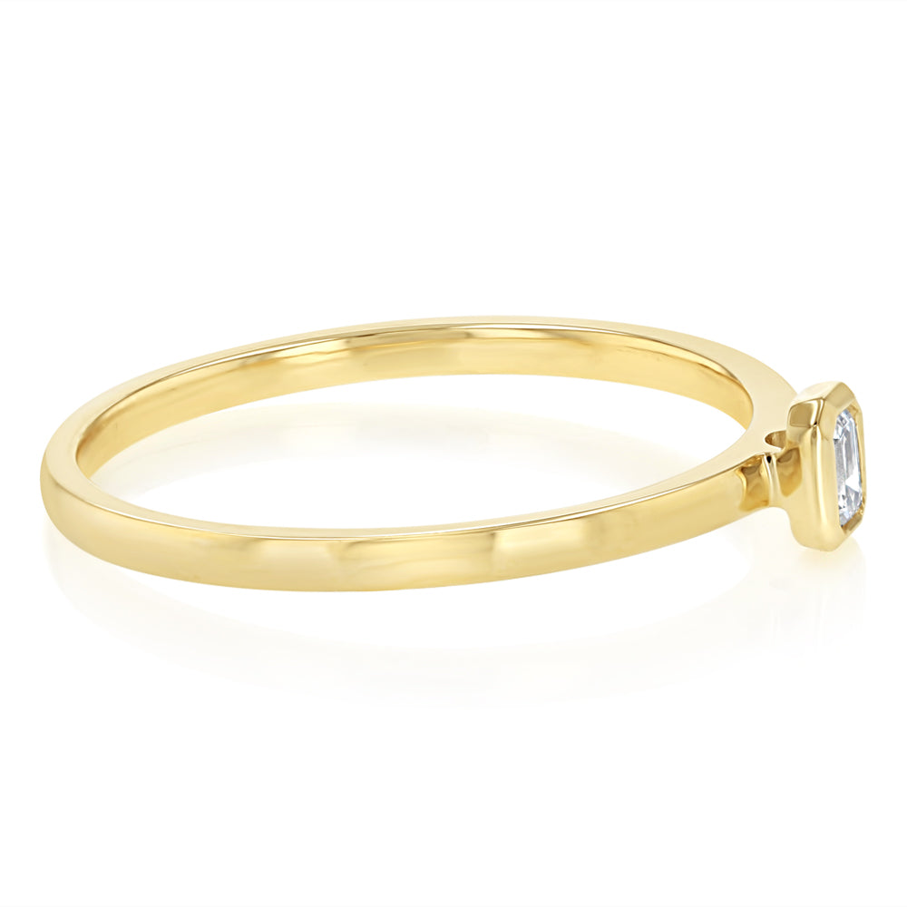 Luminesce Lab Grown Emerald Cut Bezel Solitaire Diamond Ring in 9ct Yellow Gold