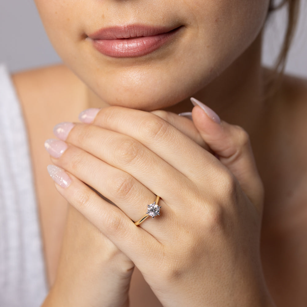 Luminesce Lab Grown 1 Carat Diamond Solitaire Ring in 9ct Yellow Gold